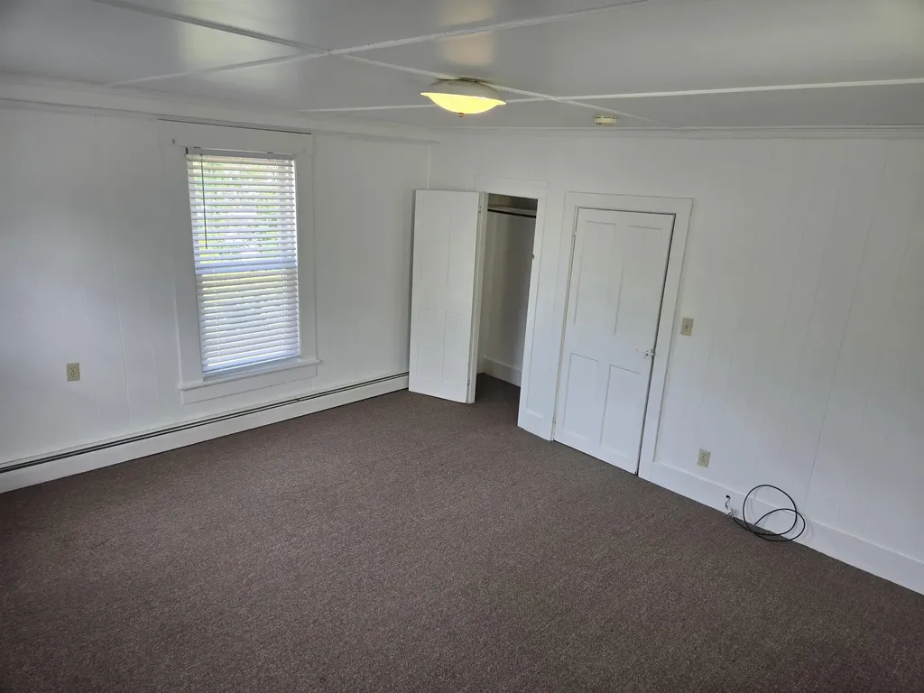 1092 Nh Route 175 Campton NH 03223