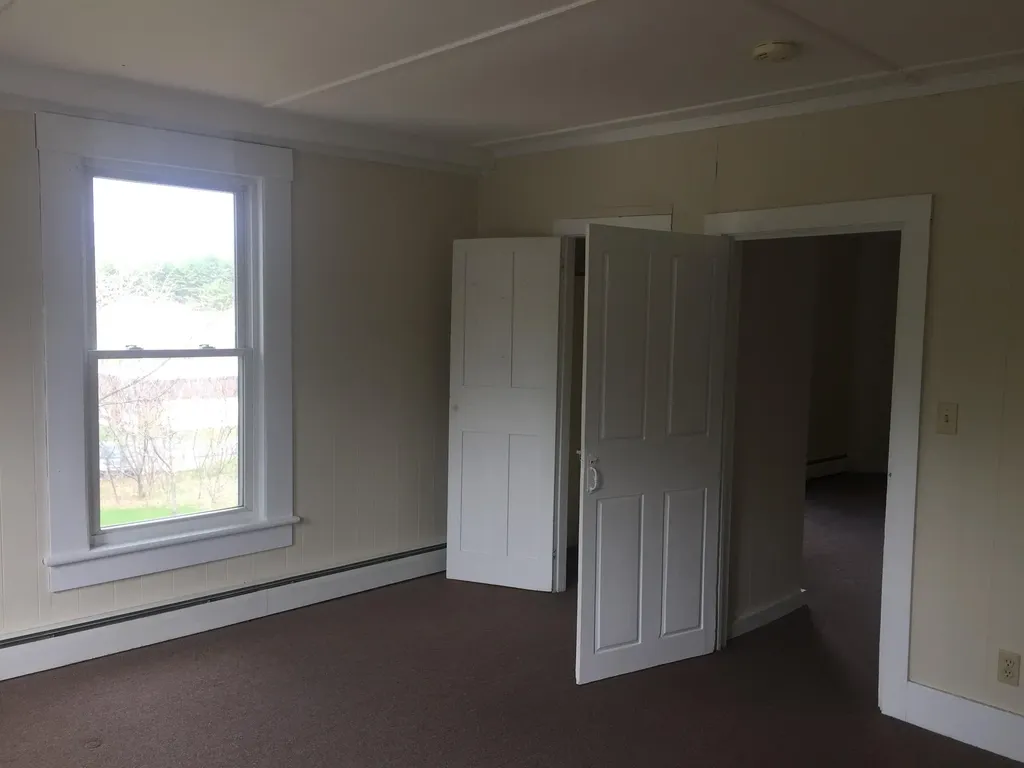 1092 Nh Route 175 Campton NH 03223