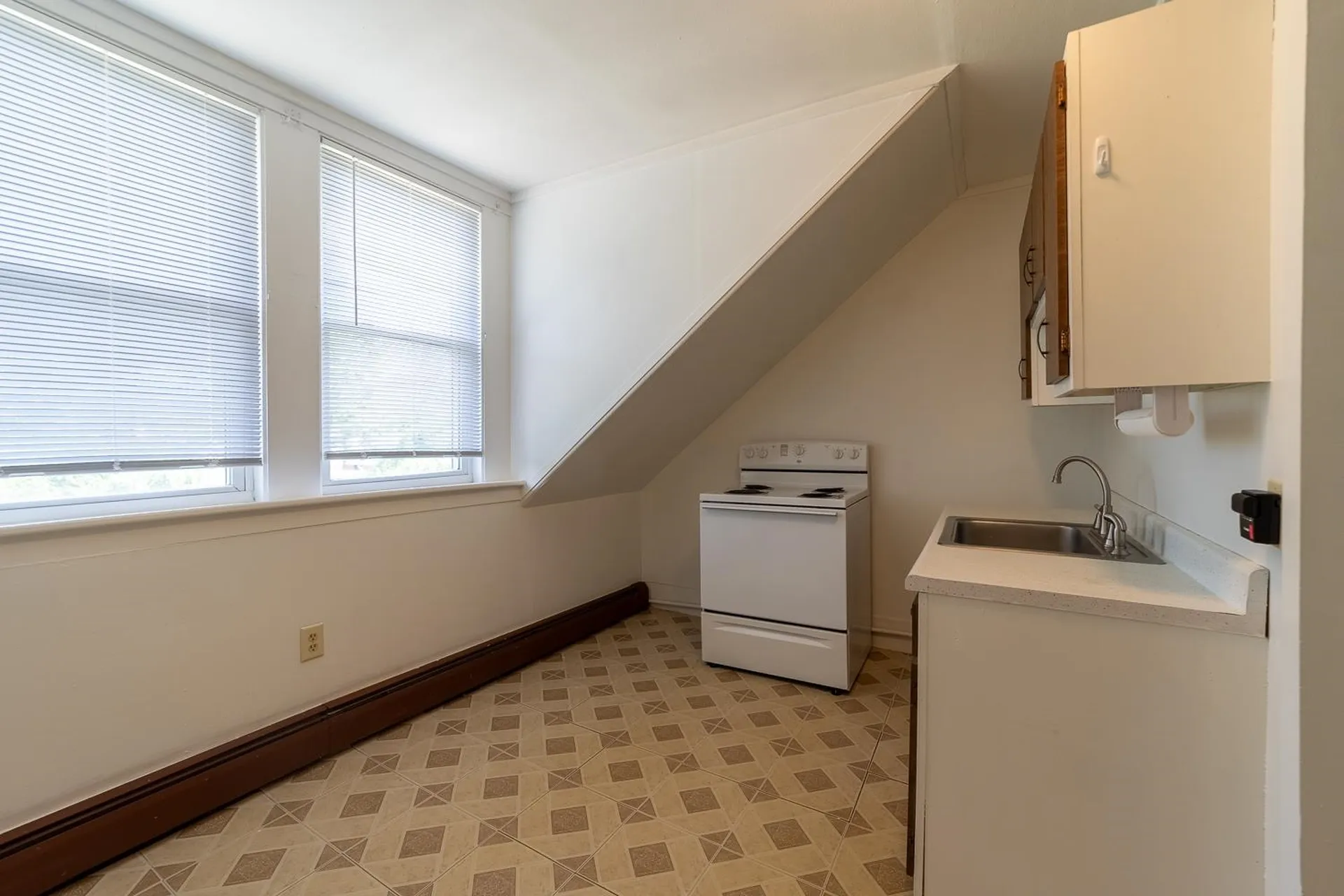 1092 Nh Route 175 Campton NH 03223