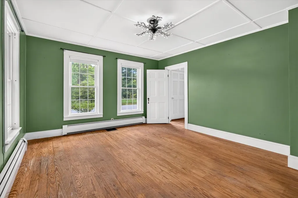 76 E Orange Road Topsham VT 05086