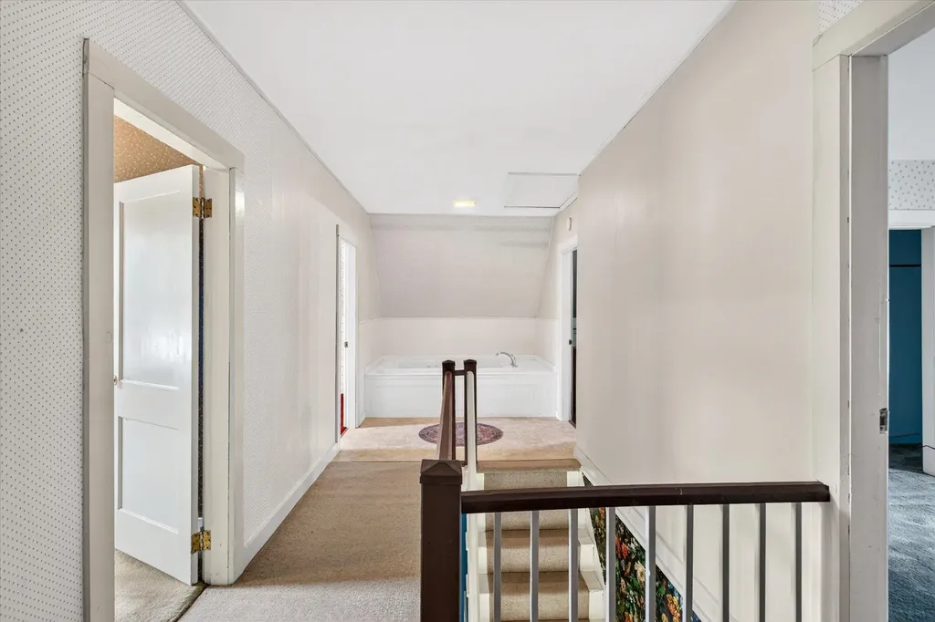 76 E Orange Road Topsham VT 05086
