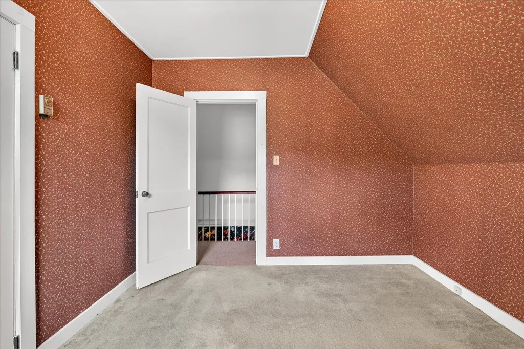76 E Orange Road Topsham VT 05086
