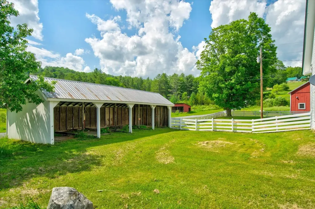 76 E Orange Road Topsham VT 05086