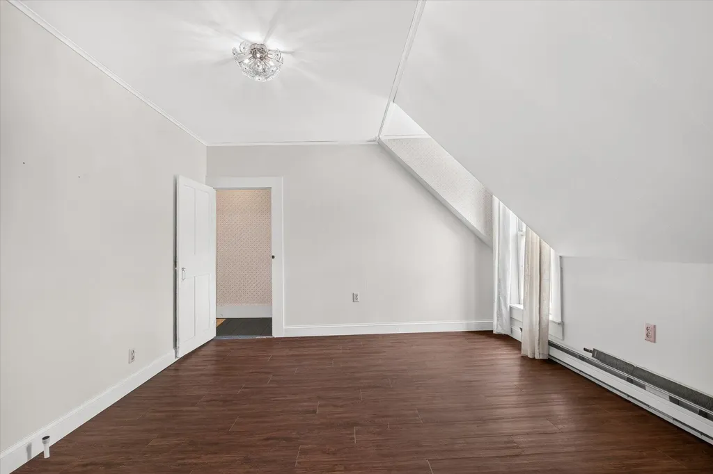 76 E Orange Road Topsham VT 05086