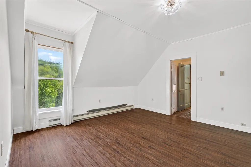 76 E Orange Road Topsham VT 05086