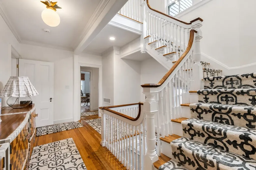 12 Willow Avenue North Hampton NH 03862