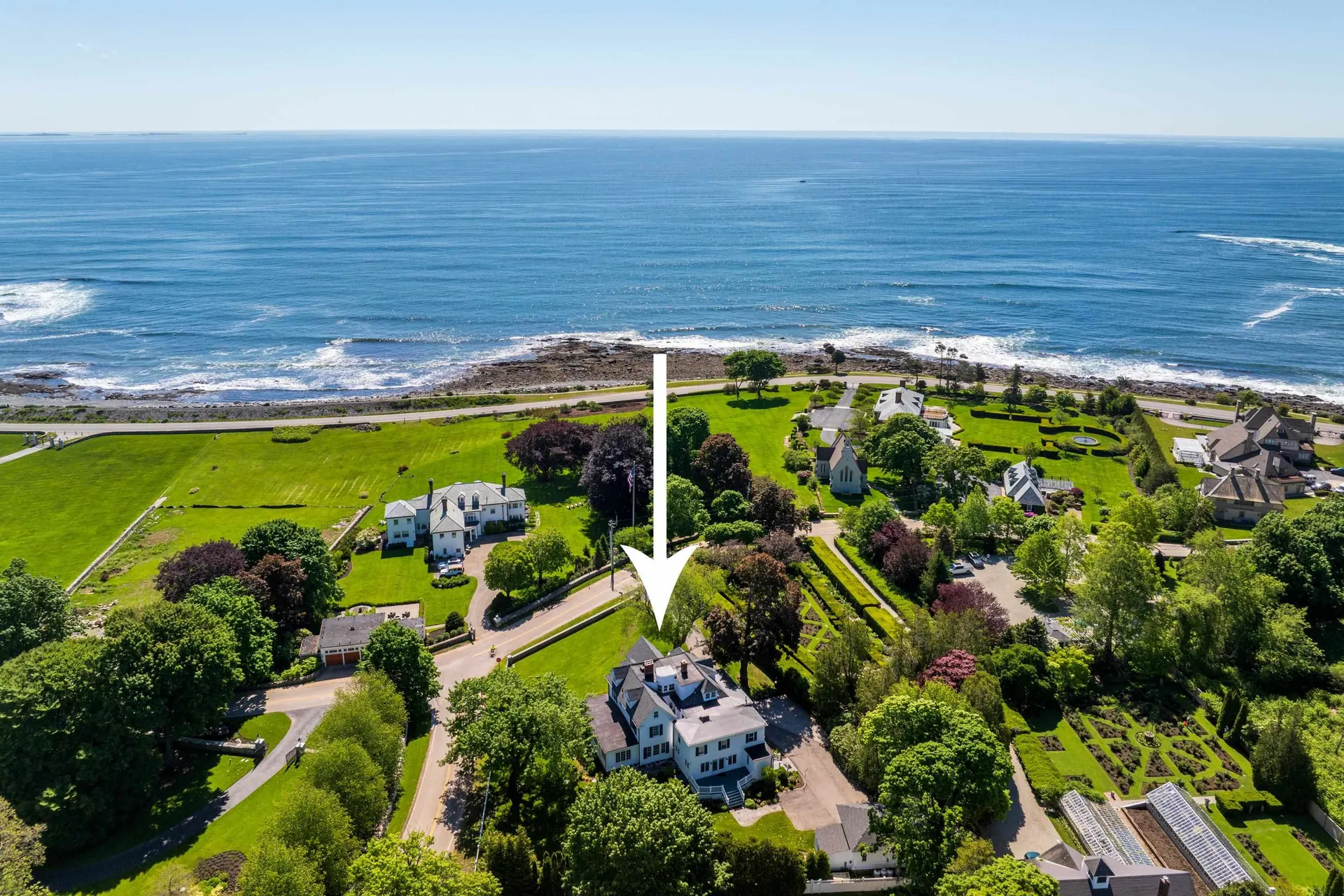 12 Willow Avenue North Hampton NH 03862