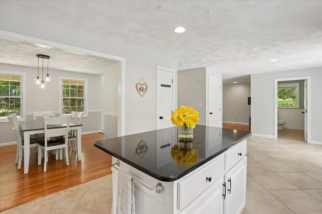 56 Patriot Road Tyngsborough MA 01879