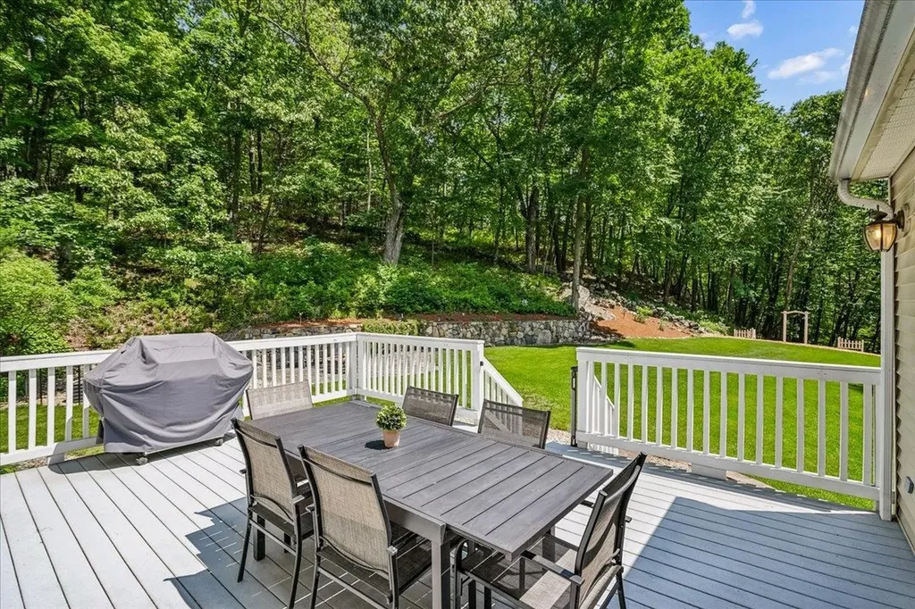 56 Patriot Road Tyngsborough MA 01879
