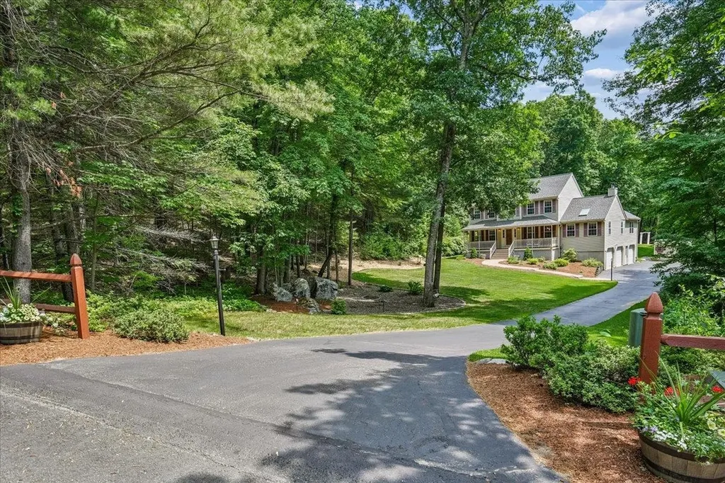 56 Patriot Road Tyngsborough MA 01879