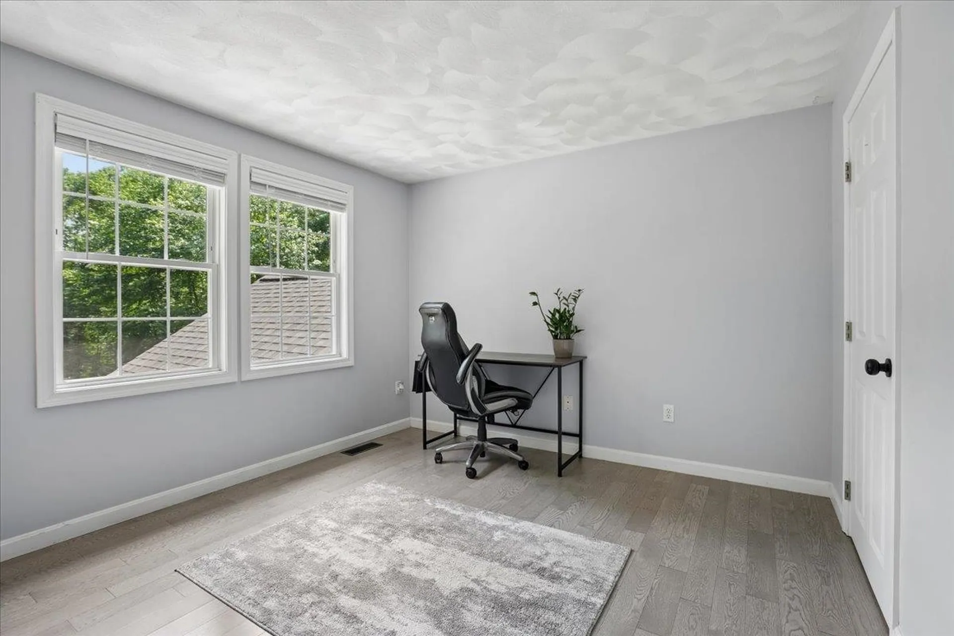 56 Patriot Road Tyngsborough MA 01879