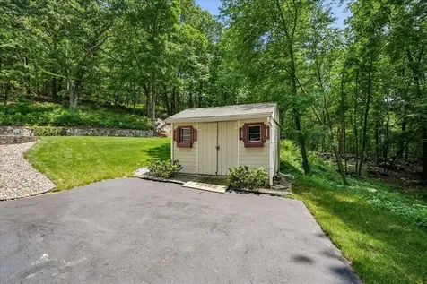 56 Patriot Road Tyngsborough MA 01879