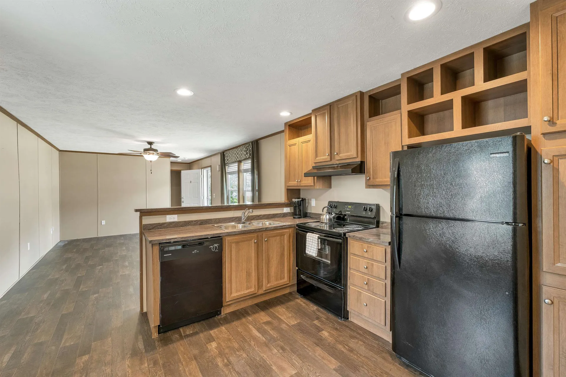 68 Barberry Lane Raymond NH 03077