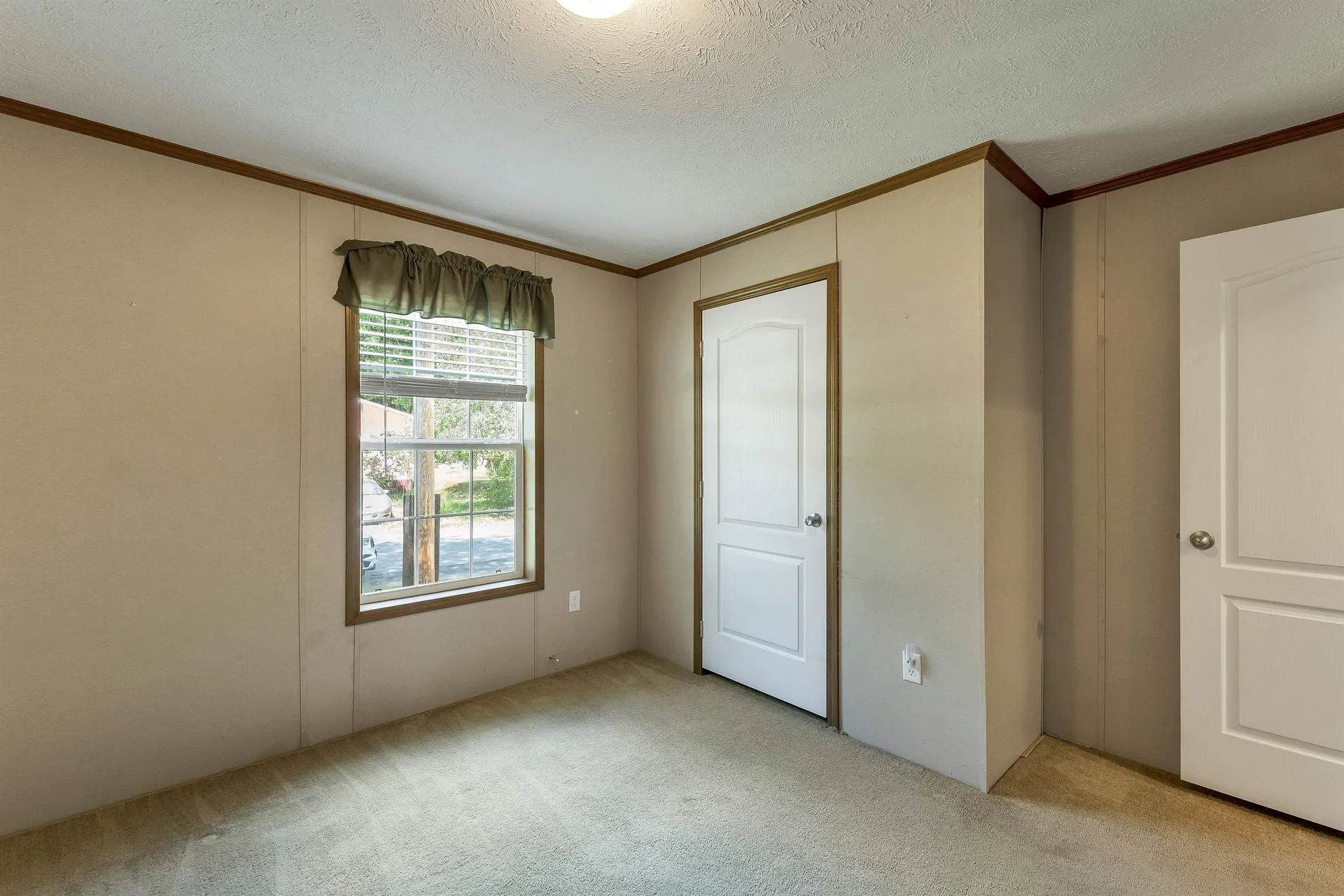 68 Barberry Lane Raymond NH 03077