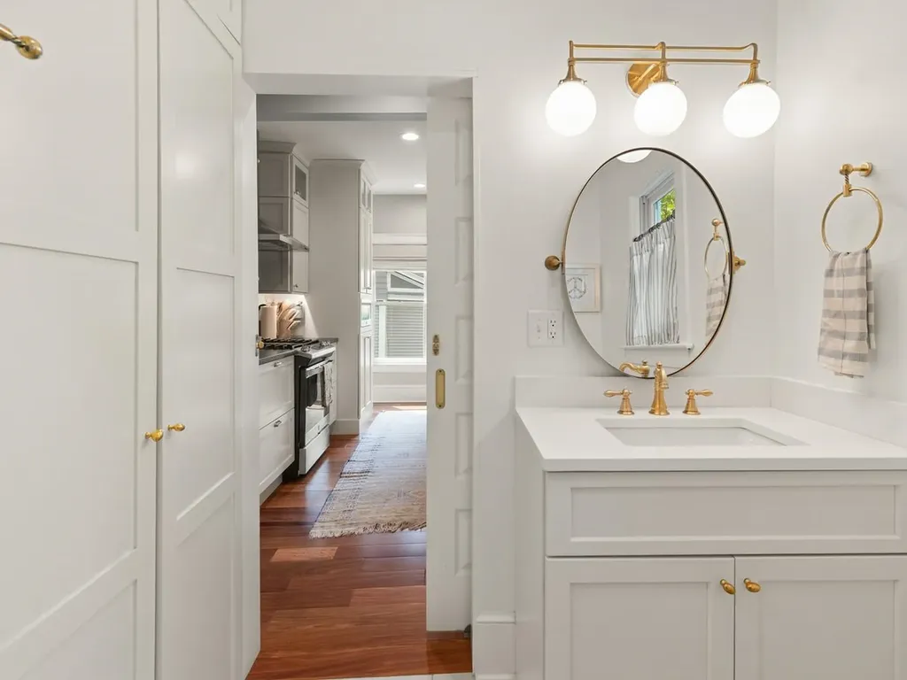 54 Bayview Street Burlington VT 05401