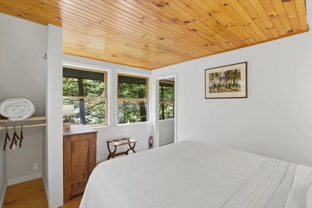 1100 Hougtonville Road Grafton VT 05146