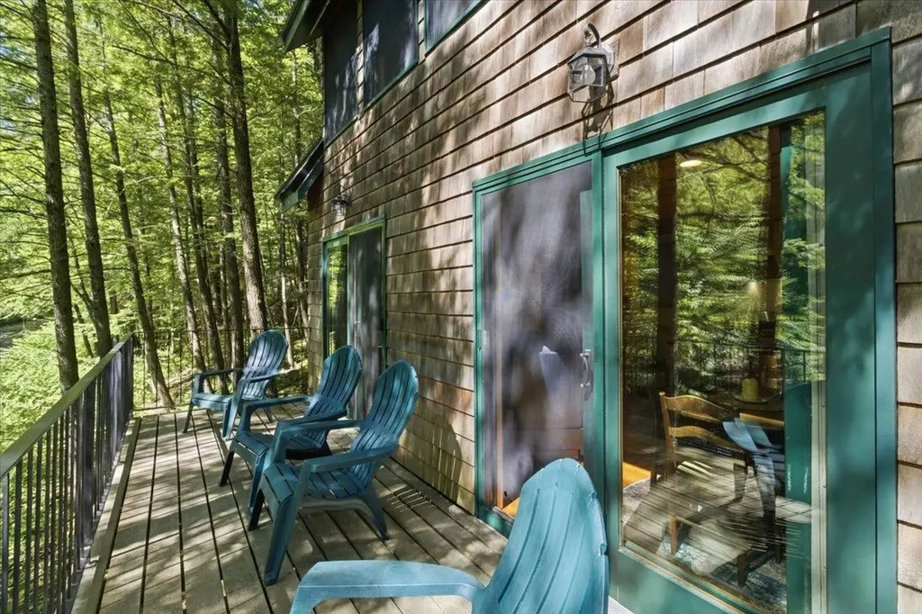1100 Hougtonville Road Grafton VT 05146