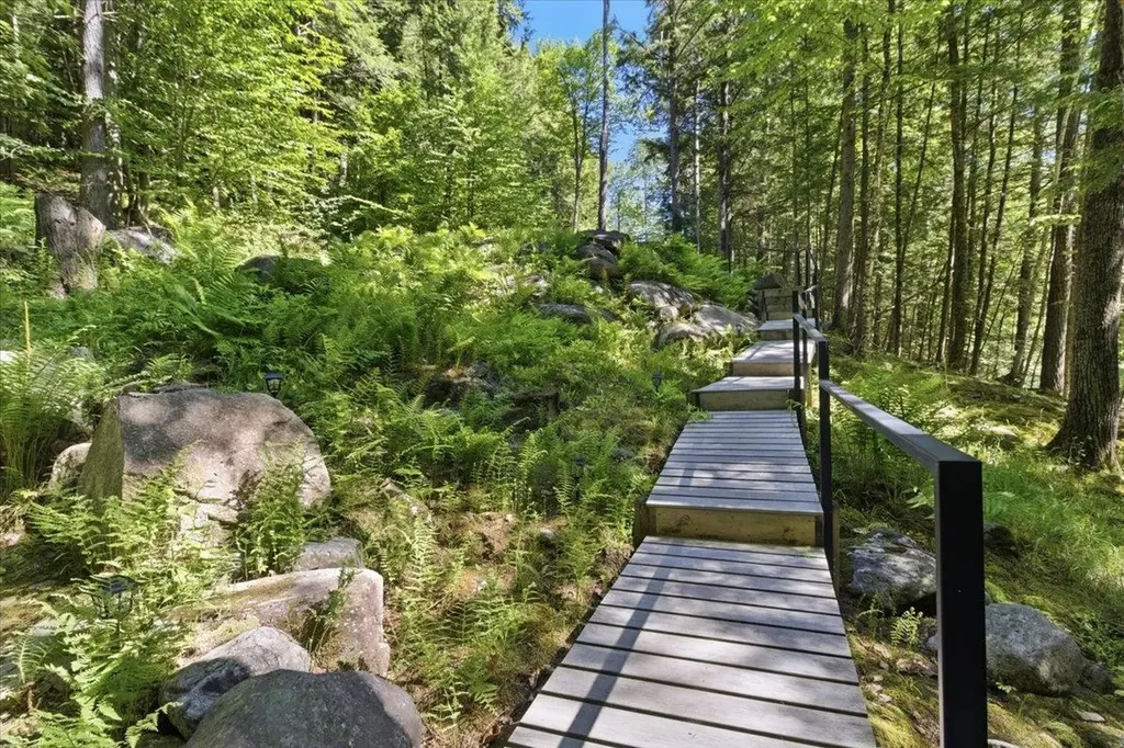 1100 Hougtonville Road Grafton VT 05146