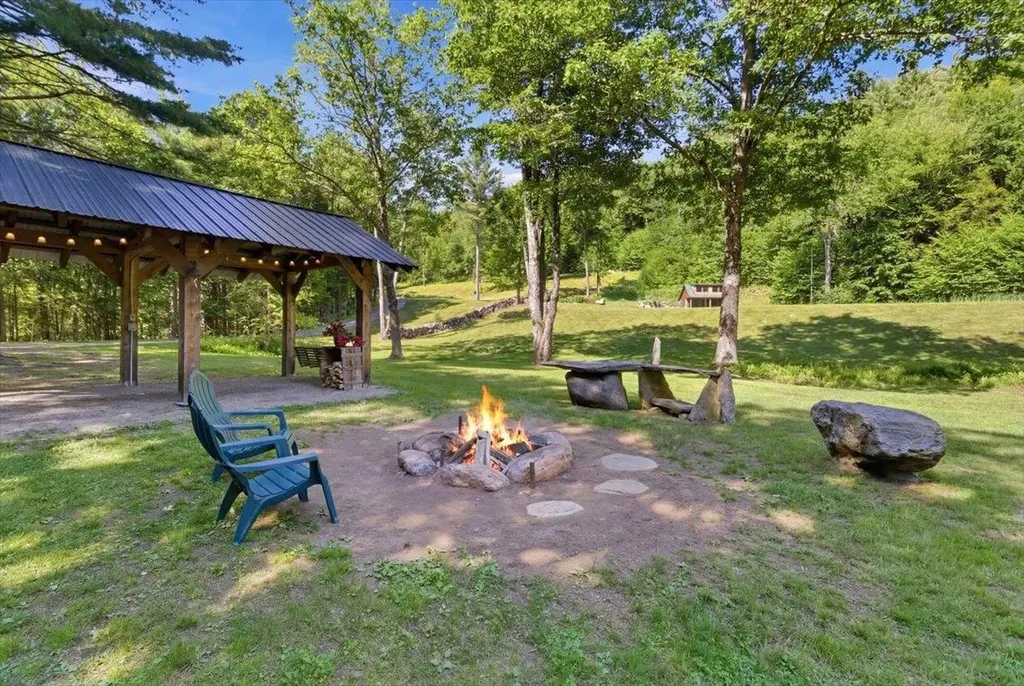 1100 Hougtonville Road Grafton VT 05146