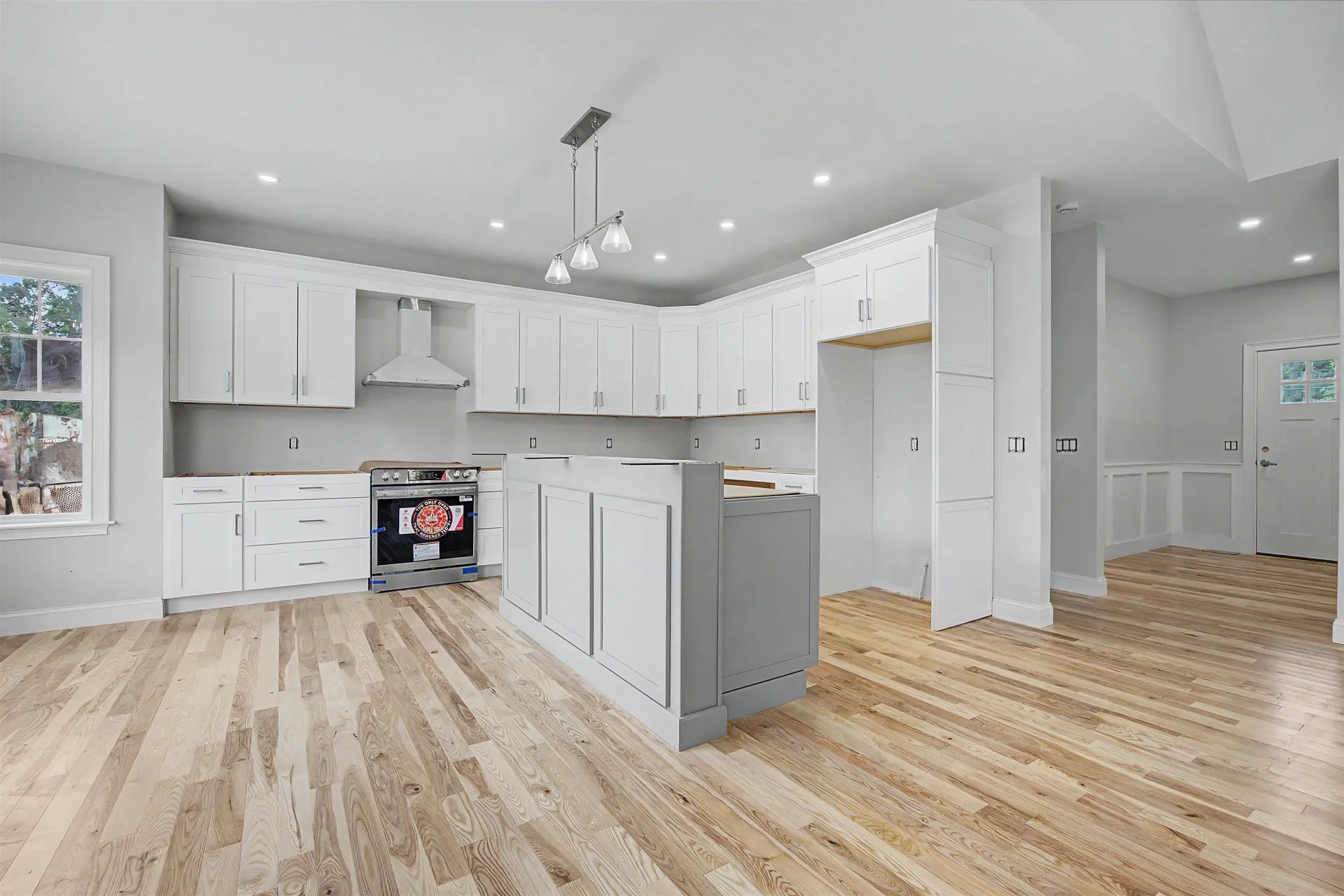 131 Merrimack Street Hooksett NH 03106