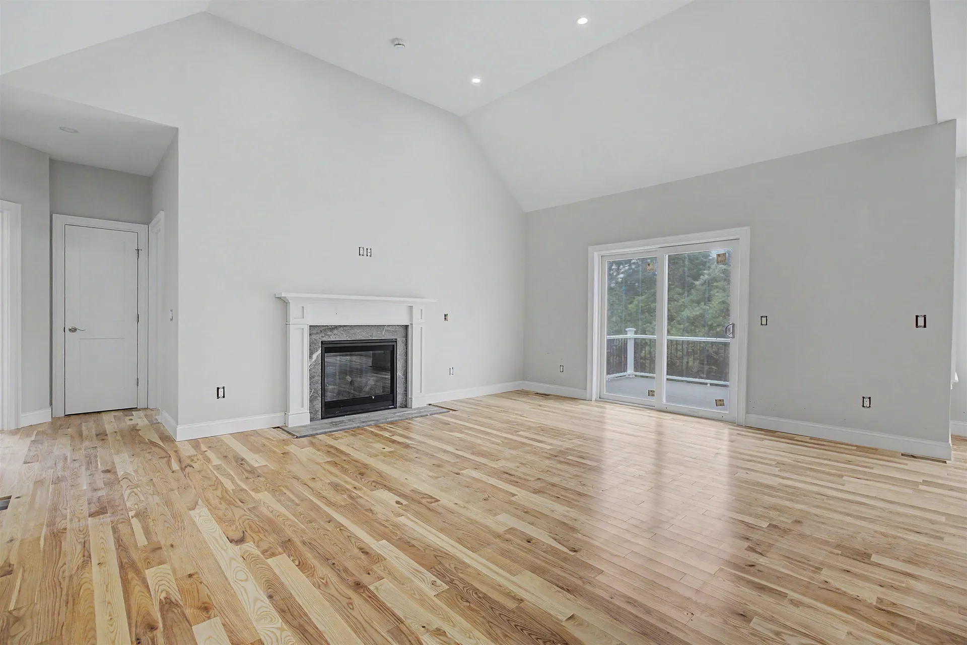 131 Merrimack Street Hooksett NH 03106