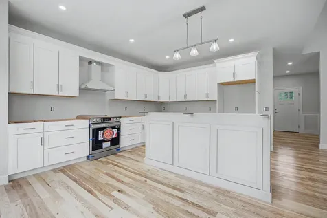 131 Merrimack Street Hooksett NH 03106