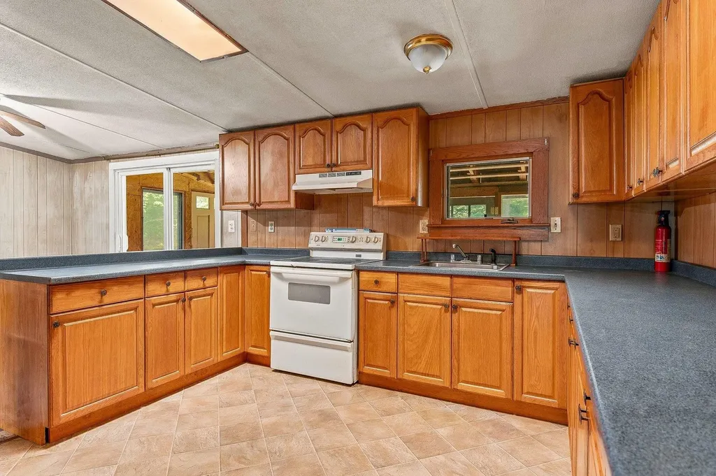 99 Pine Ridge Road Middleton NH 03887