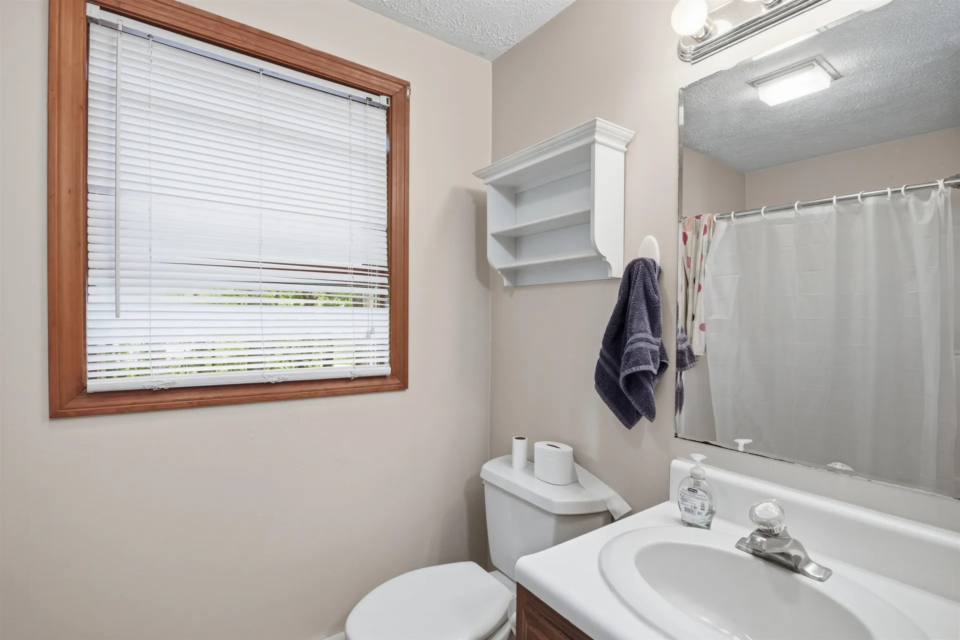 79 Lynchville Park Road Goffstown NH 03045