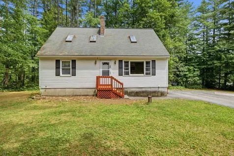 79 Lynchville Park Road Goffstown NH 03045