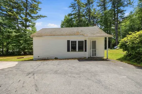 79 Lynchville Park Road Goffstown NH 03045