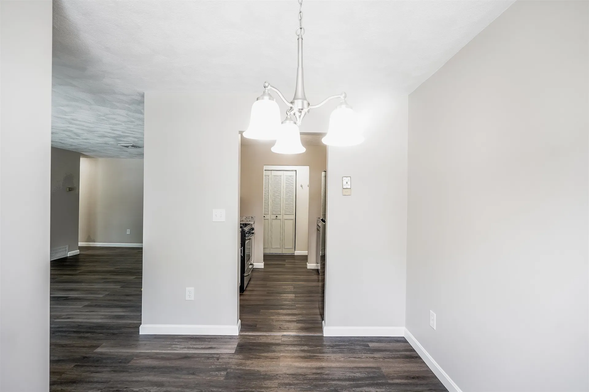 7 Louisburg Square Nashua NH 03060