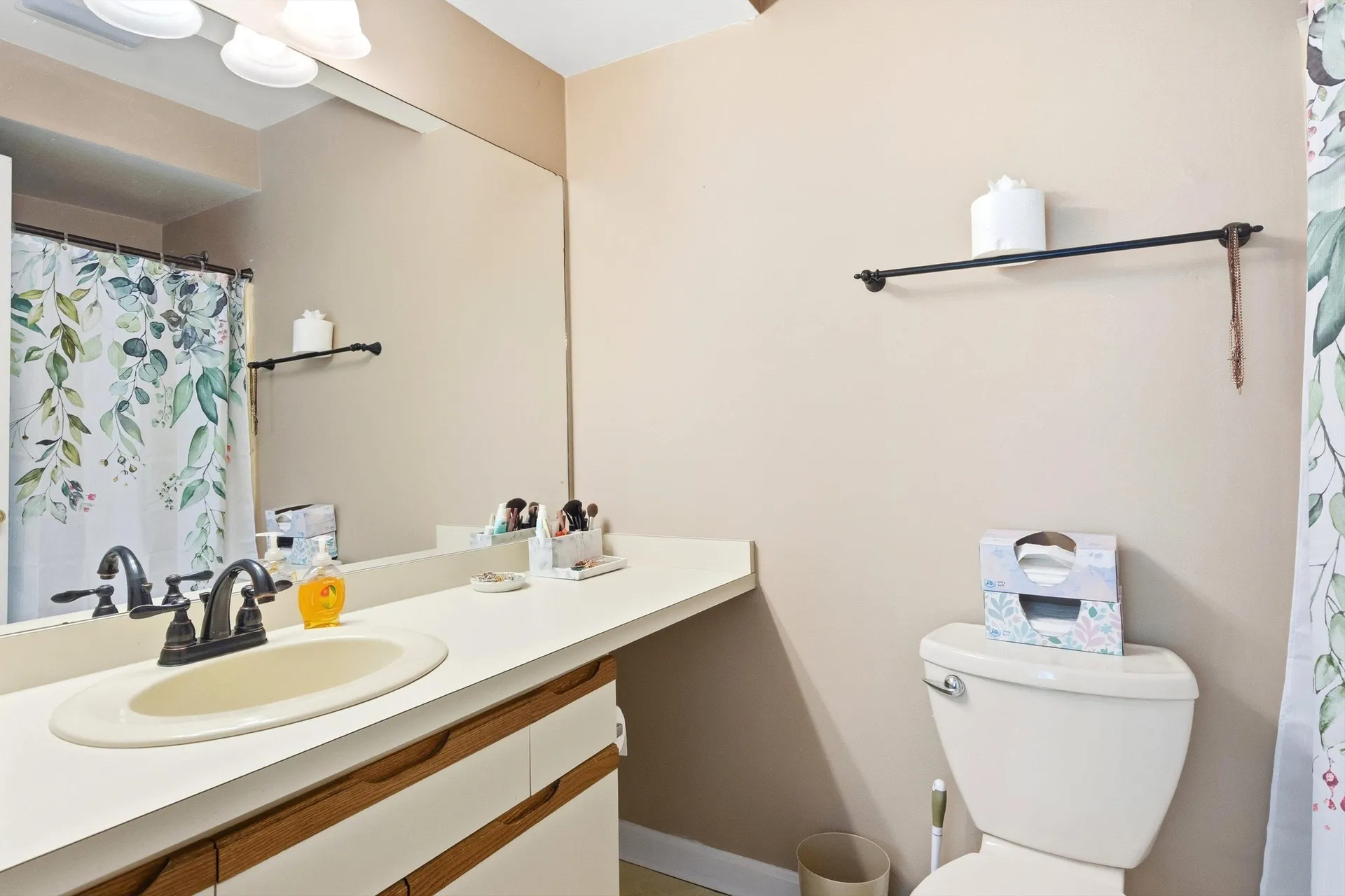 12 Walnut Circle Merrimack NH 03054