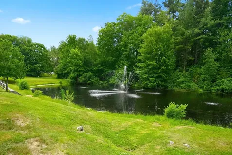 12 Walnut Circle Merrimack NH 03054