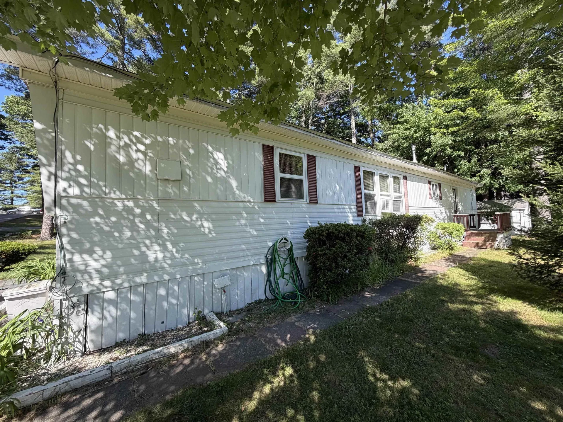 6 Hidden Trail Nashua NH 03062