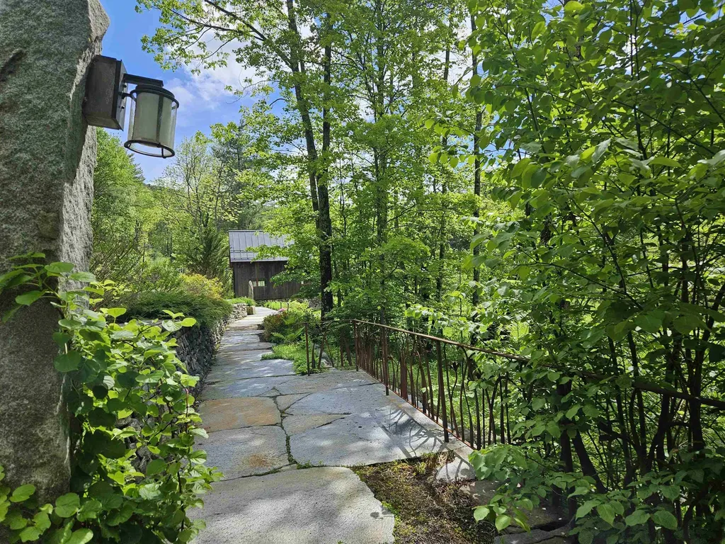 268 South Wardsboro Road Newfane VT 05345