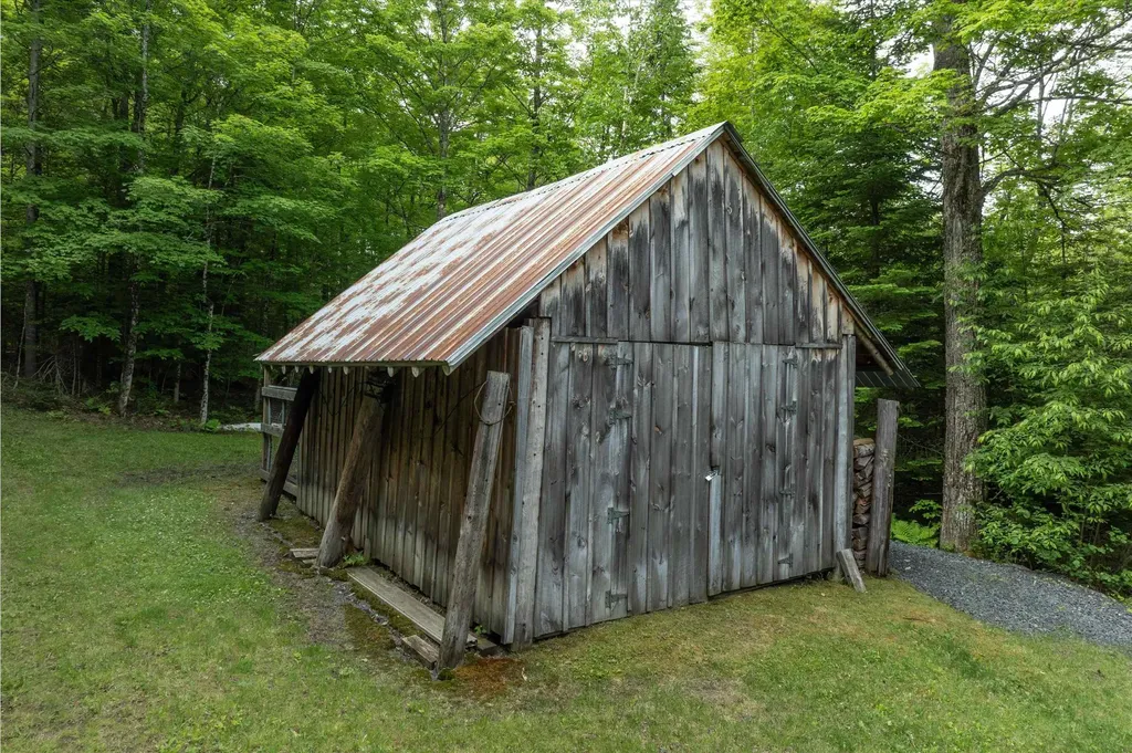 246 Old City Falls Road Strafford VT 05072