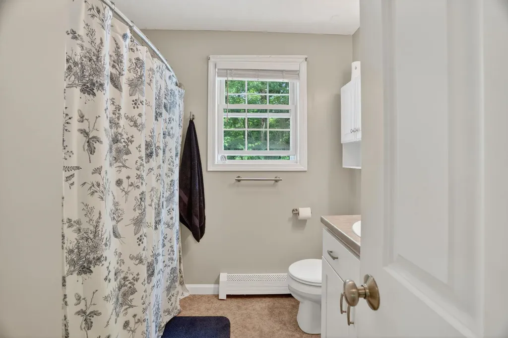 126 Rogers Road Barnstead NH 03225
