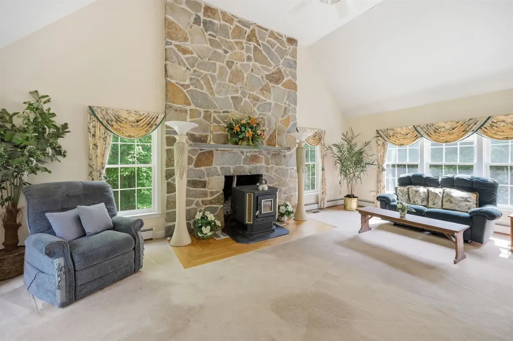 7 Mankill Brook Road Plaistow NH 03865