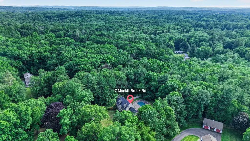 7 Mankill Brook Road Plaistow NH 03865