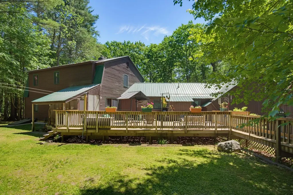 138 Cunningham Pond Road Peterborough NH 03458