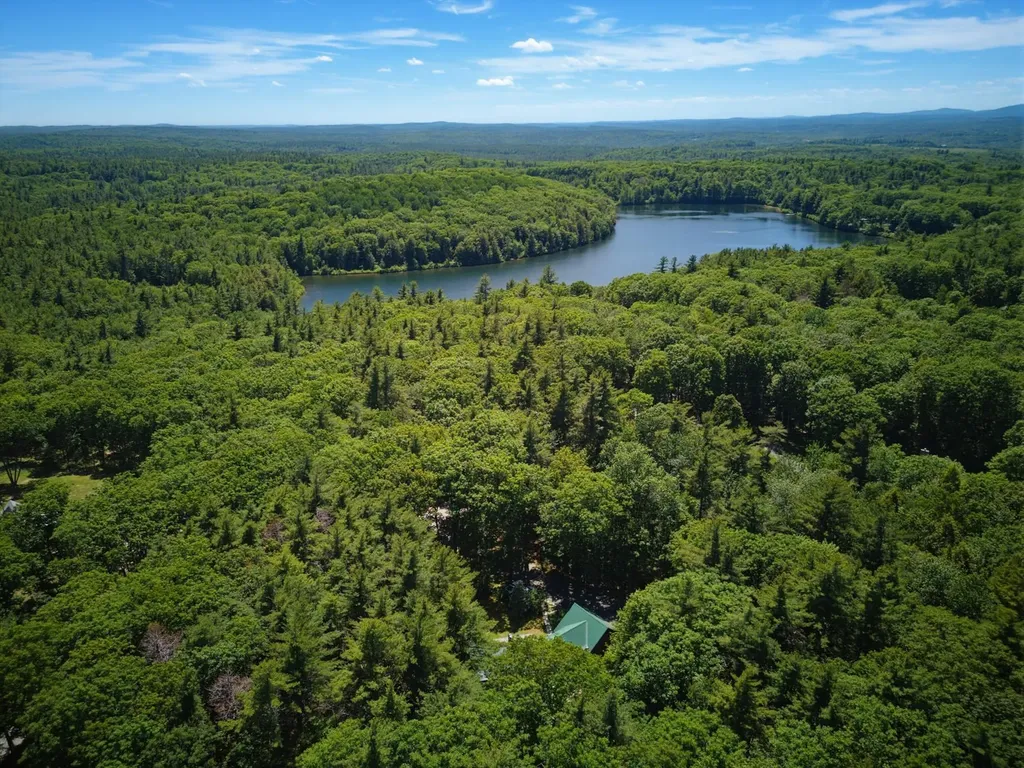 138 Cunningham Pond Road Peterborough NH 03458