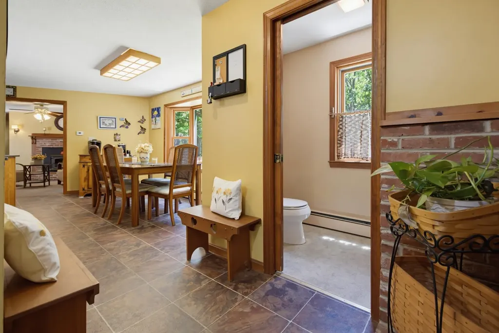 138 Cunningham Pond Road Peterborough NH 03458