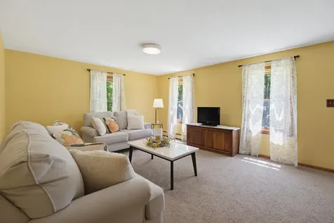 138 Cunningham Pond Road Peterborough NH 03458