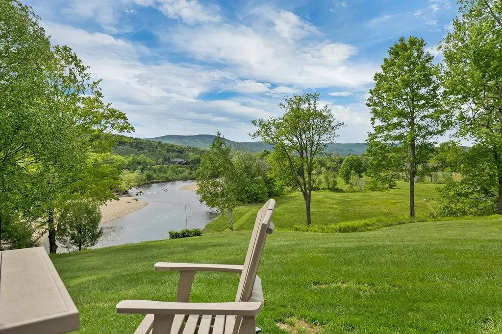 18 River View Drive Thornton NH 03285