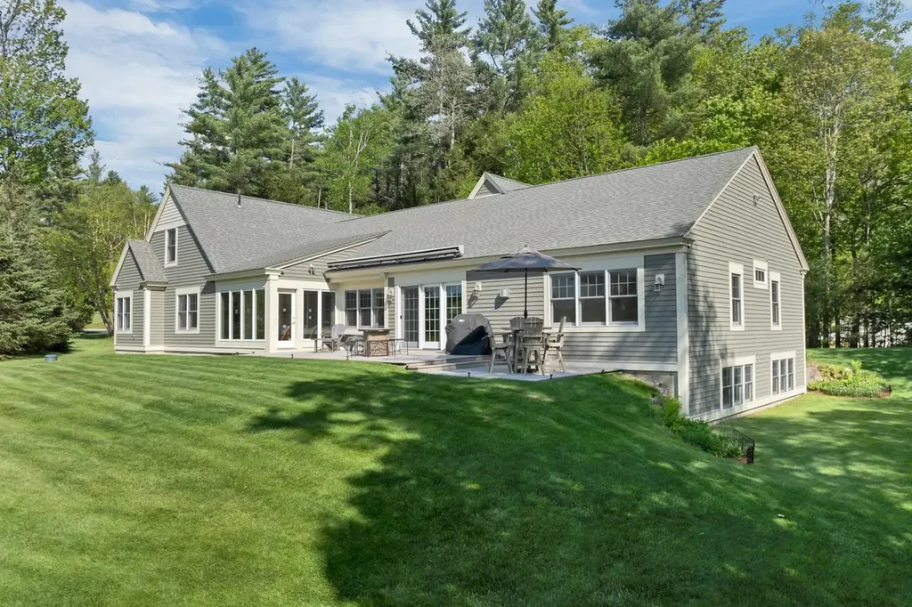 18 River View Drive Thornton NH 03285