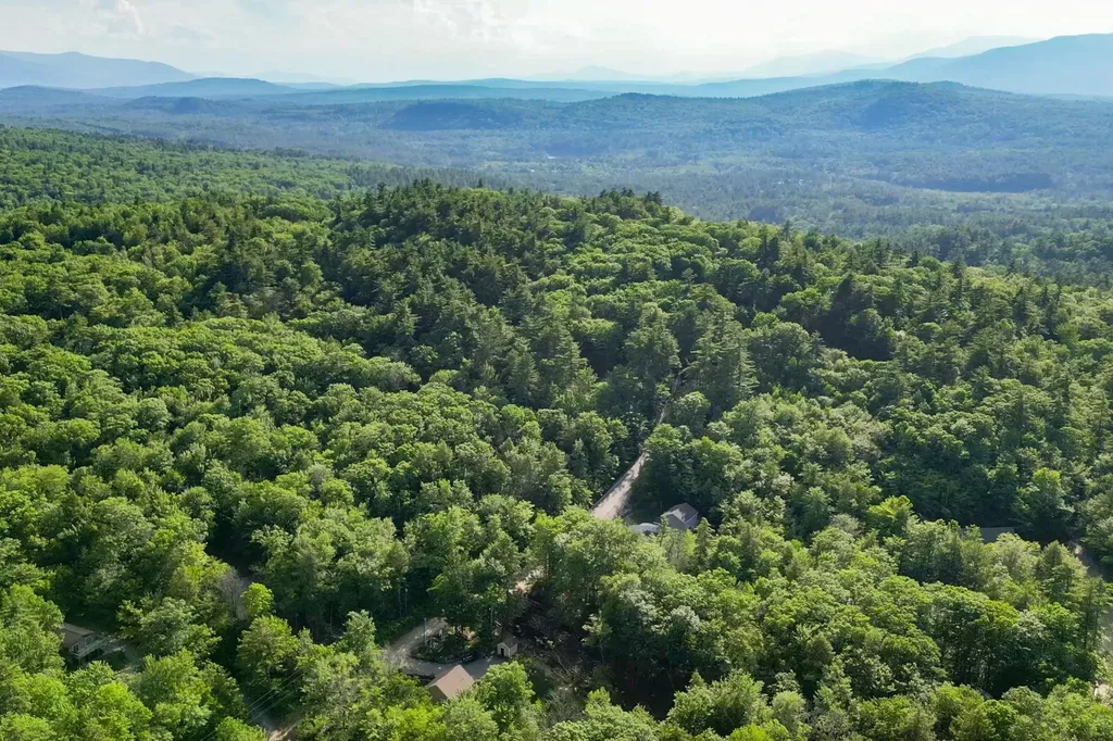 16 Bristenstock Drive Madison NH 03849