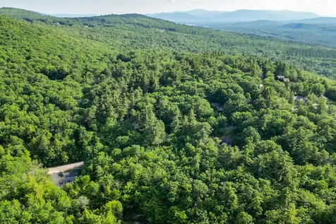 16 Bristenstock Drive Madison NH 03849