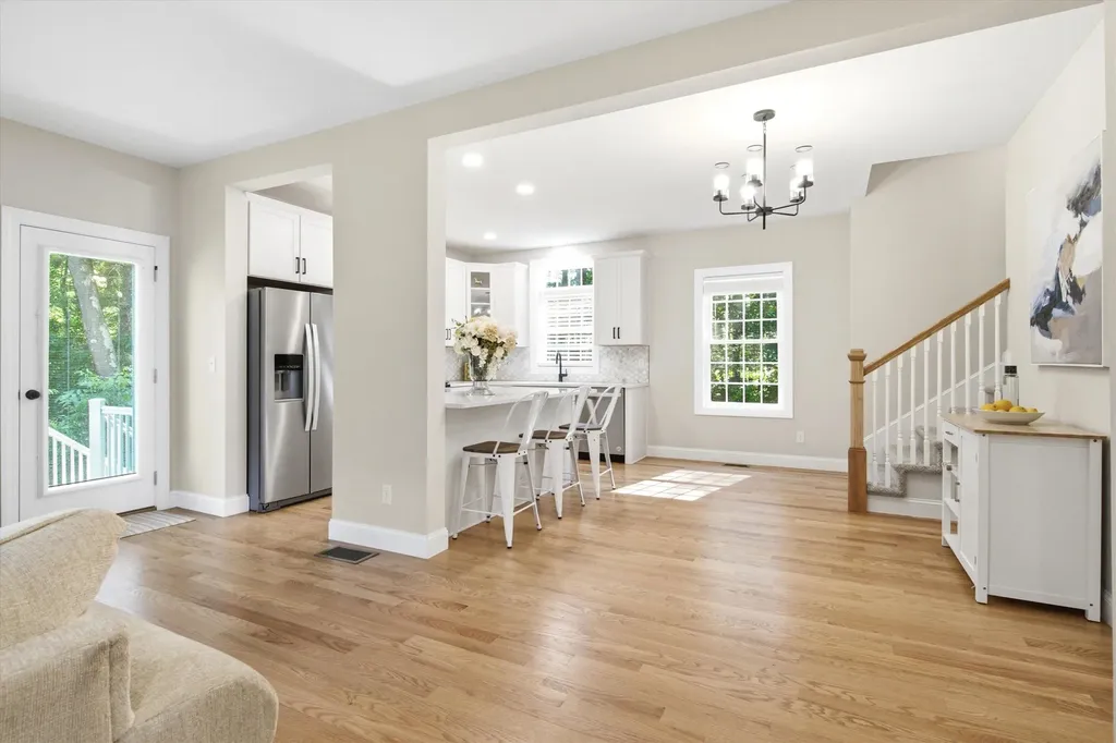 57 Hardy Road Londonderry NH 03053
