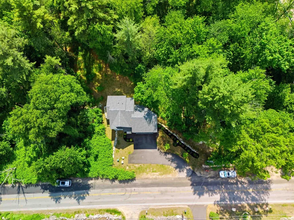 57 Hardy Road Londonderry NH 03053