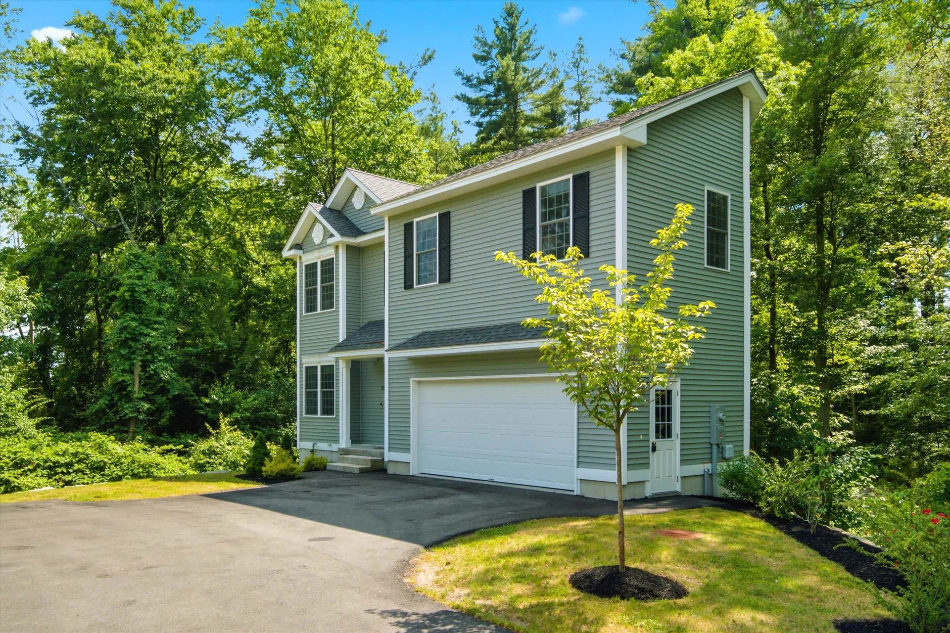 57 Hardy Road Londonderry NH 03053